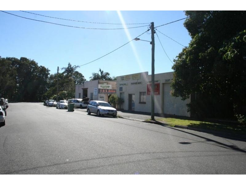 6 Simpson Street, Coolangatta QLD 4225