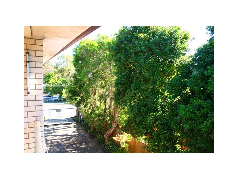 8/28 Miles Street – WHITE CAPS, Kirra QLD 4225