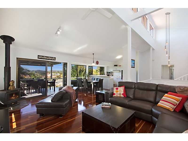 128 Murtha Drive, Elanora QLD 4221