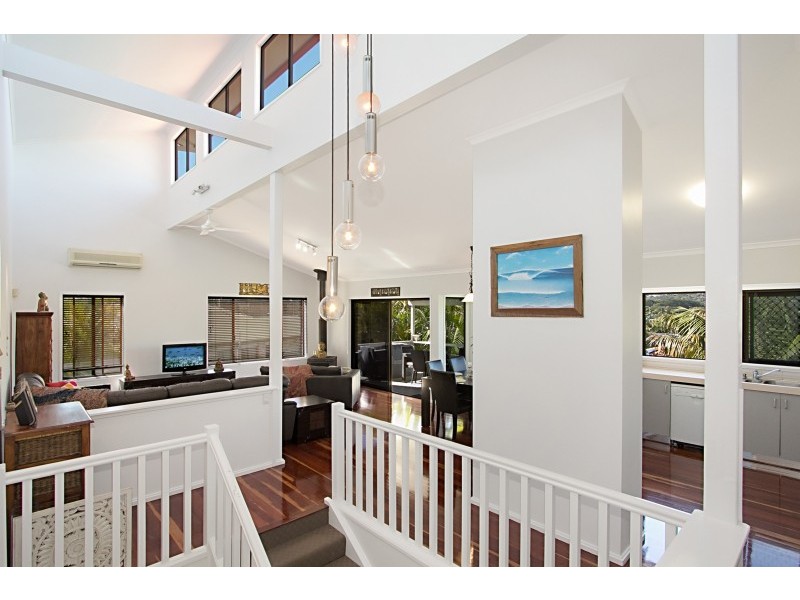 128 Murtha Drive, Elanora QLD 4221