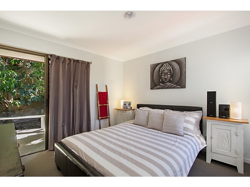 128 Murtha Drive, Elanora QLD 4221