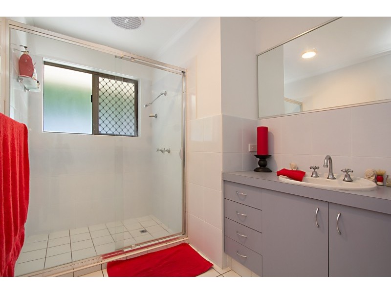 128 Murtha Drive, Elanora QLD 4221