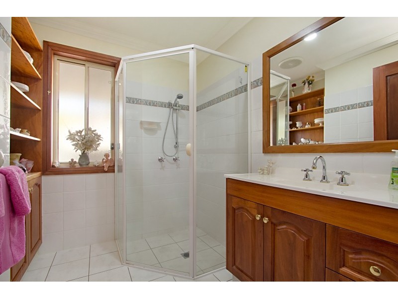 62 Silver Glade Drive, Elanora QLD 4221