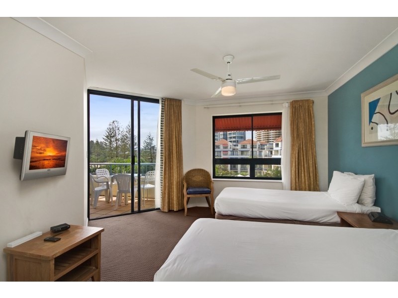 411/99 Griffith Street ‘Calypso Plaza’, Coolangatta QLD 4225