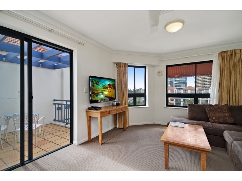 411/99 Griffith Street ‘Calypso Plaza’, Coolangatta QLD 4225