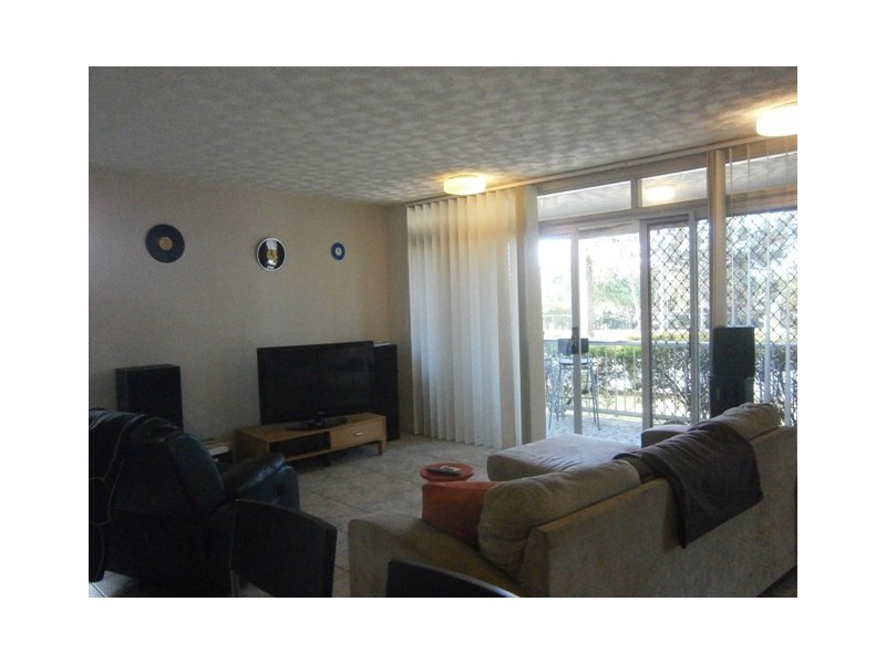 2/44 Pacific Parade – San Michele, Kirra QLD 4225