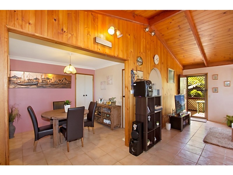 66 Oyster Point Road, Banora Point NSW 2486