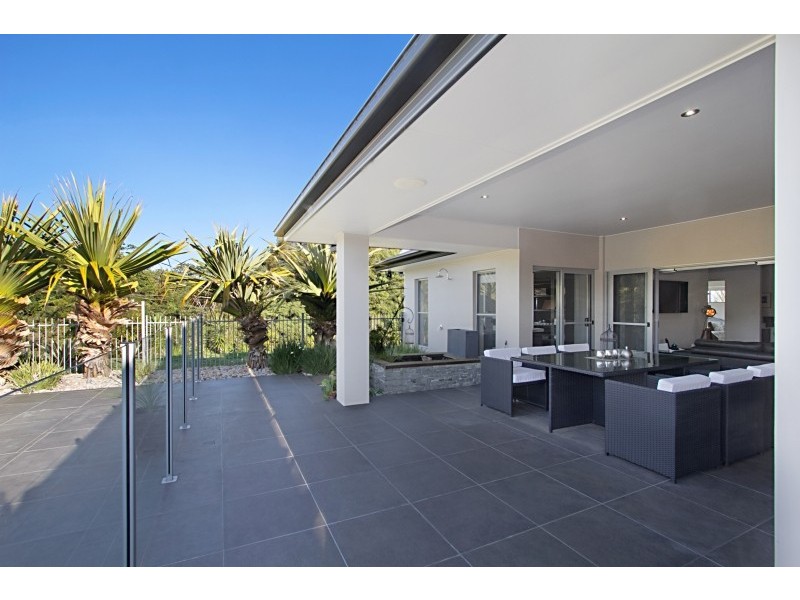 25 Sunnycrest Drive, Terranora NSW 2486