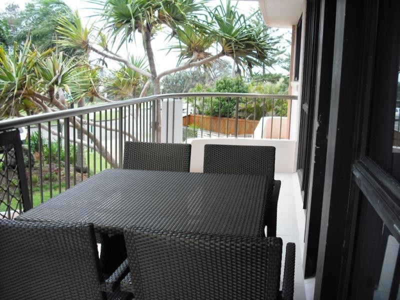 4/134 Pacific Parade, Bilinga QLD 4225