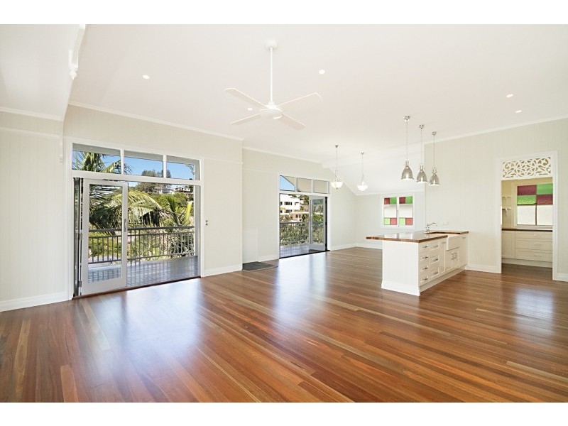 32 Tweed Street, Coolangatta QLD 4225