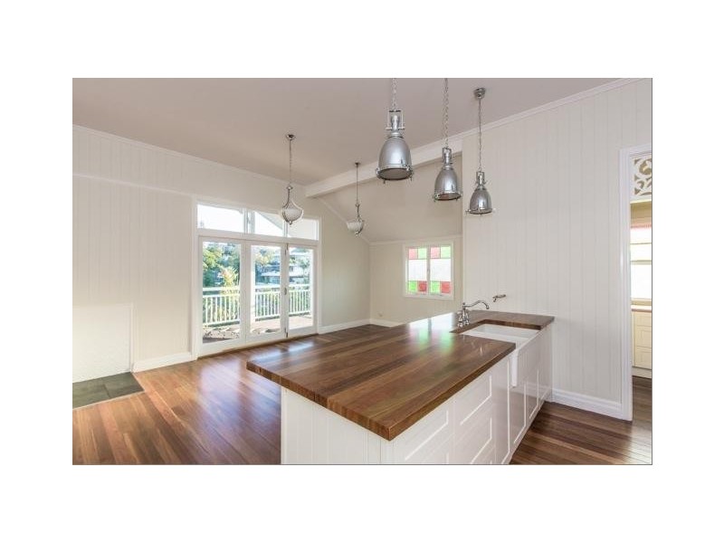 32 Tweed Street, Coolangatta QLD 4225