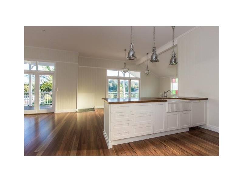 32 Tweed Street, Coolangatta QLD 4225