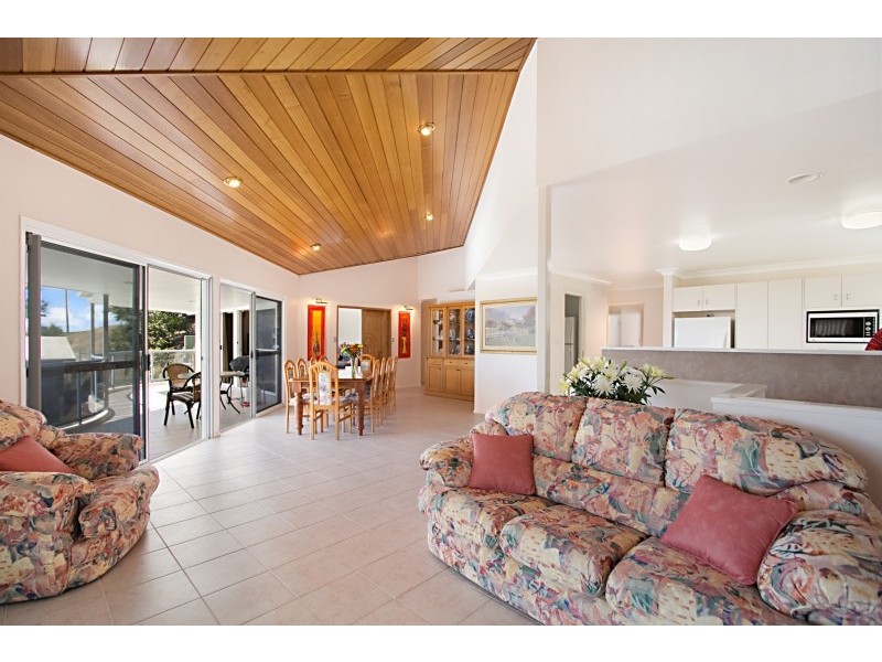8 Cangella Court, Tugun QLD 4224