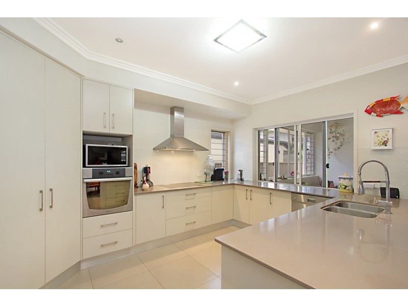 2 Fairmont Court, Banora Point NSW 2486