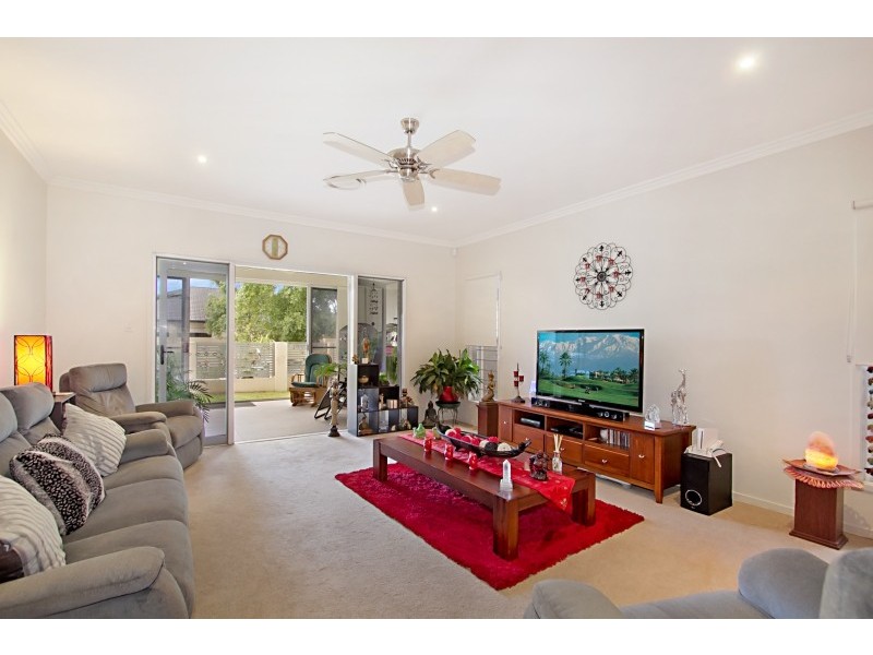 2 Fairmont Court, Banora Point NSW 2486