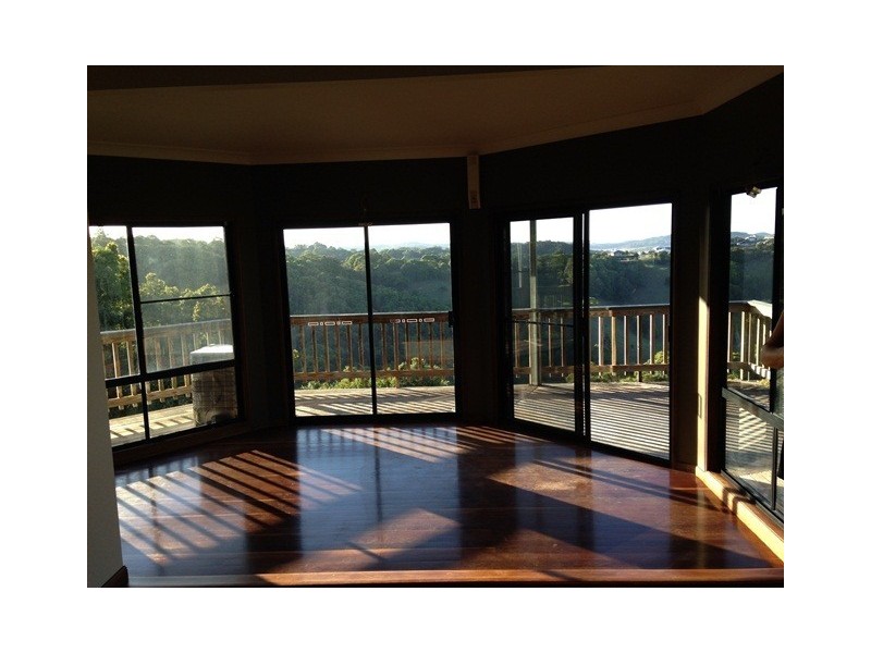 90 Peninsula Drive, Bilambil Heights NSW 2486