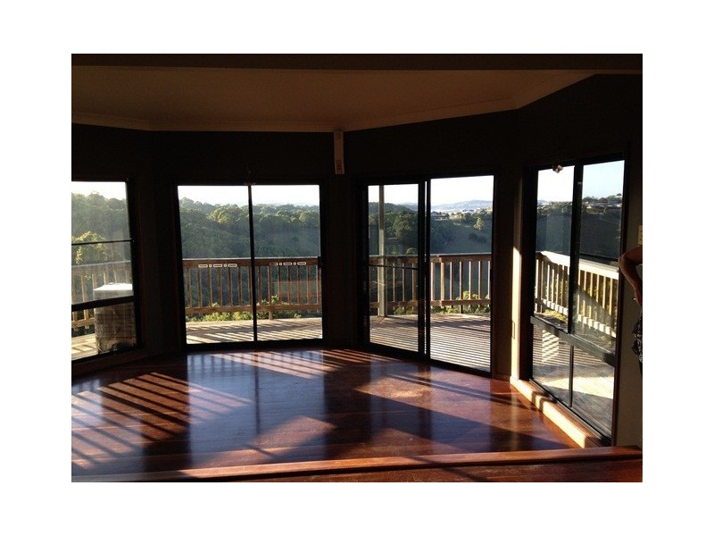 90 Peninsula Drive, Bilambil Heights NSW 2486