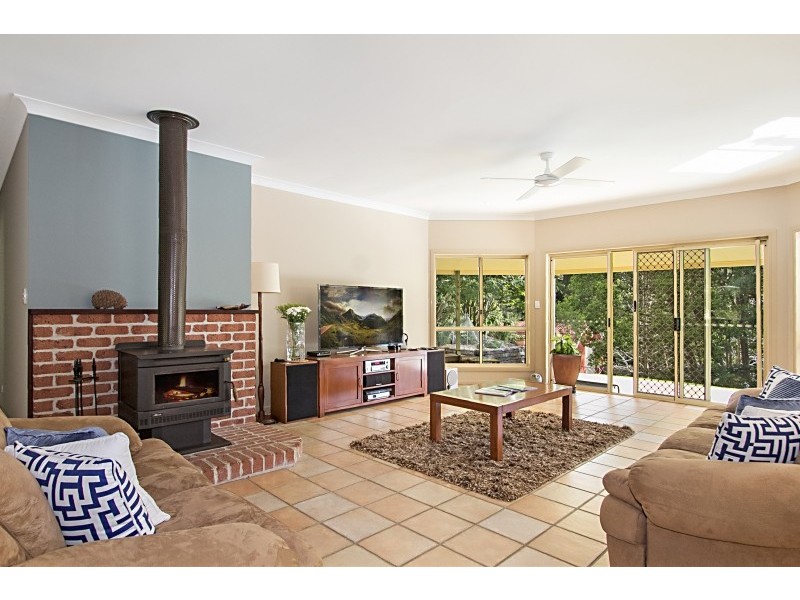 99 Valley Drive, Tallebudgera QLD 4228