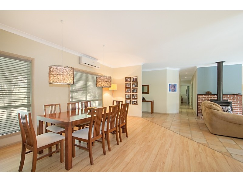 99 Valley Drive, Tallebudgera QLD 4228