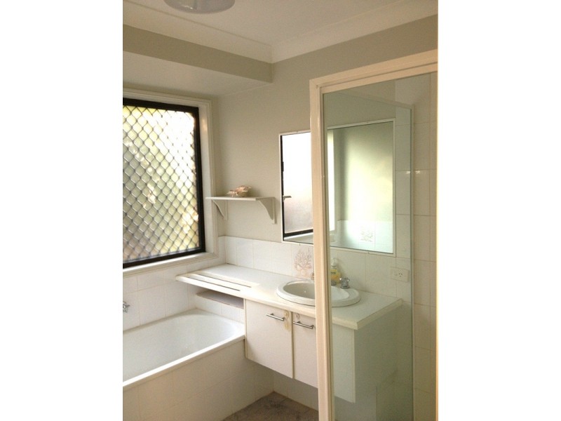 20 Oakland Parade, Banora Point NSW 2486