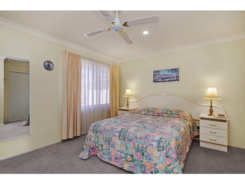 2/25 Monterey Avenue, Banora Point NSW 2486