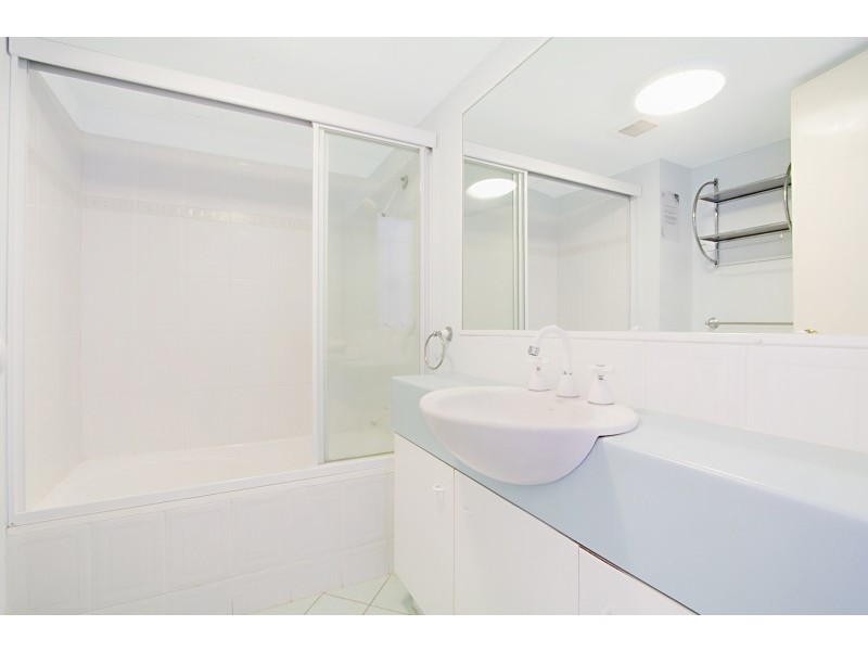 4/102-112 Musgrave Street ‘Kirra Palms’, Kirra QLD 4225