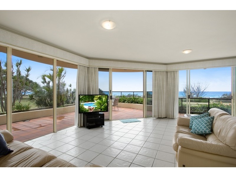 2/231 Golden Four Drive ‘Arena Dorado’, Bilinga QLD 4225