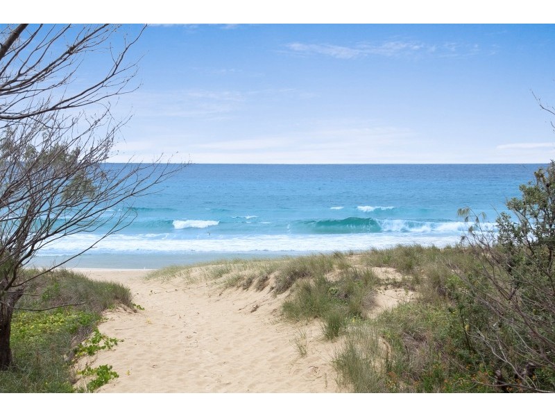 2/231 Golden Four Drive ‘Arena Dorado’, Bilinga QLD 4225