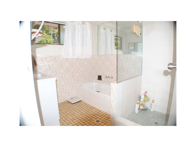 2/68 Oyster Point Road, Banora Point NSW 2486