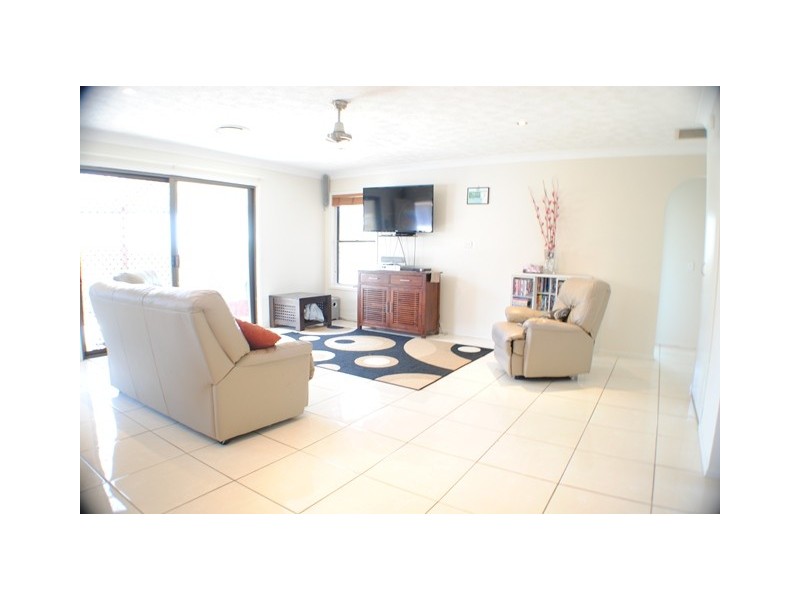 2/68 Oyster Point Road, Banora Point NSW 2486