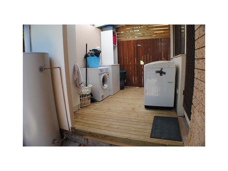 2/68 Oyster Point Road, Banora Point NSW 2486