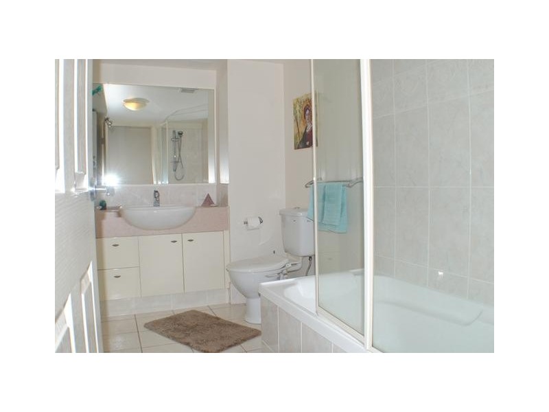 11/72 Dutton Street, Coolangatta QLD 4225