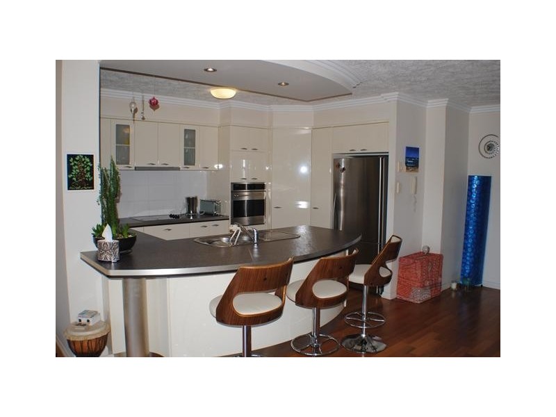 11/72 Dutton Street, Coolangatta QLD 4225