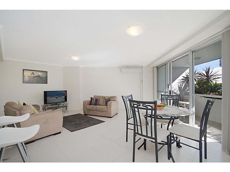 115/70 Marine Parade ‘Ocean Plaza’, Coolangatta QLD 4225