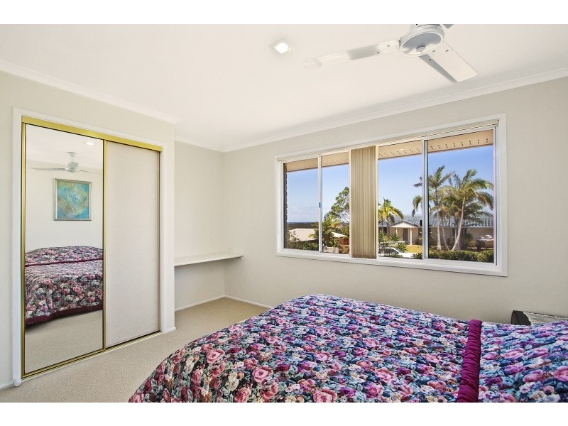 31 Martinelli Avenue, Banora Point NSW 2486