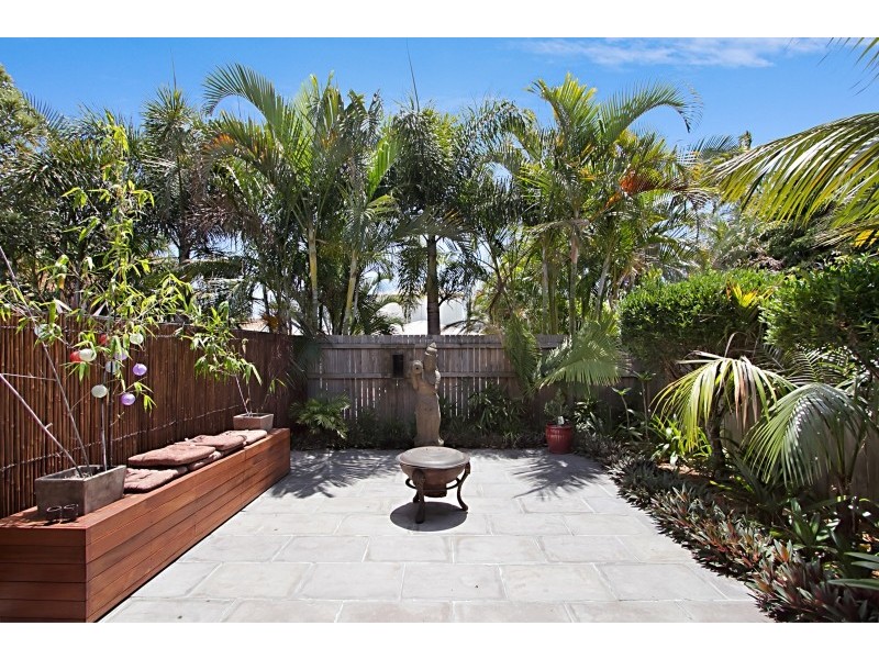 2/36 Leyte Avenue, Palm Beach QLD 4221