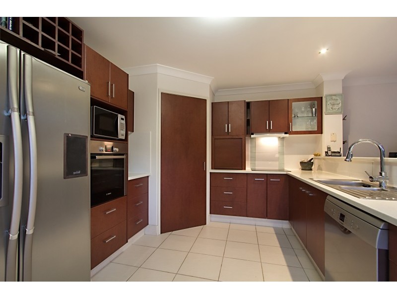 2/36 Leyte Avenue, Palm Beach QLD 4221