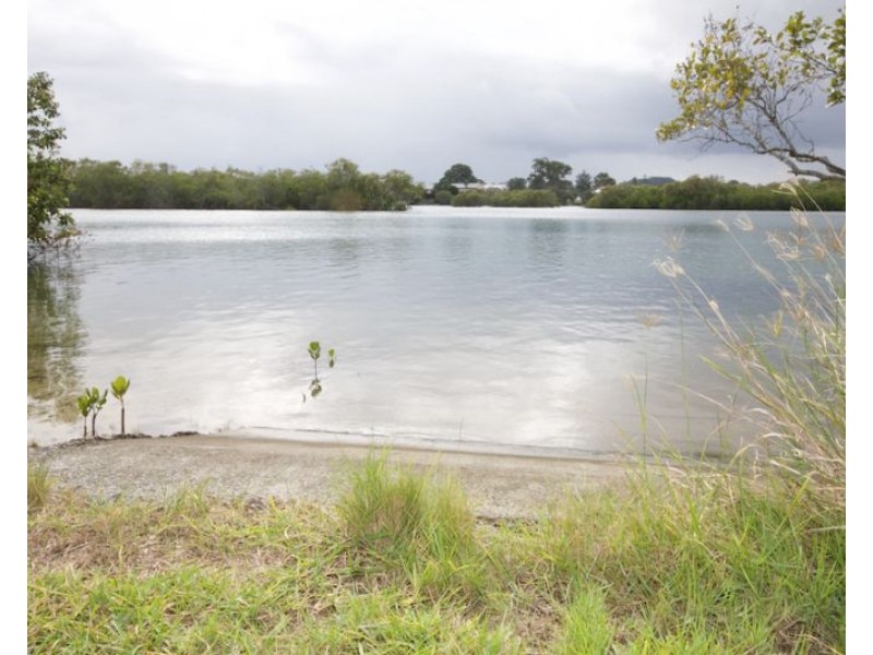 1/7 Sunset Blvd, Tweed Heads West NSW 2485