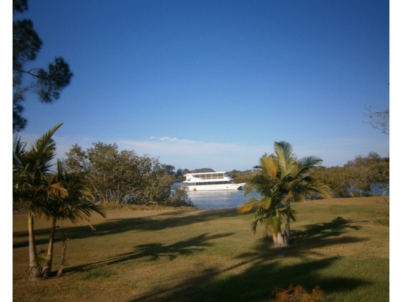 1/7 Sunset Blvd, Tweed Heads West NSW 2485