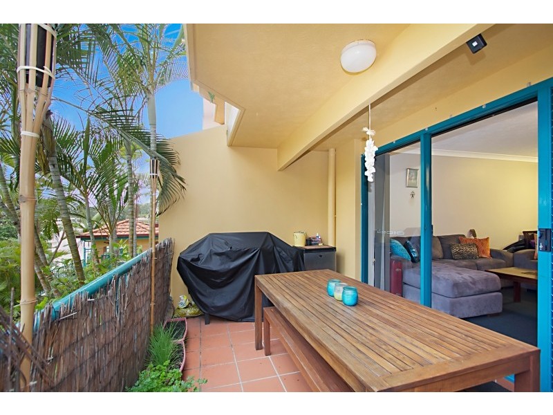 7/27-29 Dutton Street, Coolangatta QLD 4225