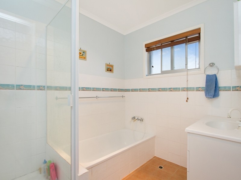 2/53 Coolangatta Road, Kirra QLD 4225