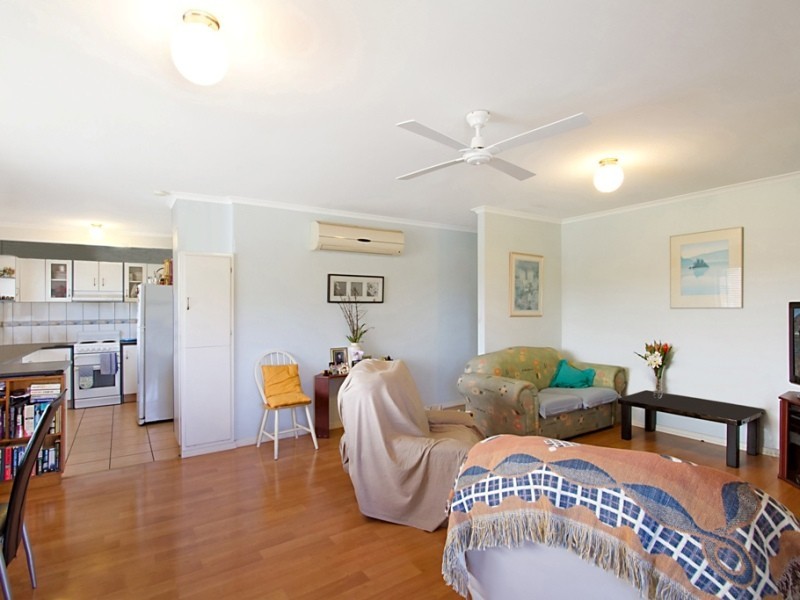 2/53 Coolangatta Road, Kirra QLD 4225