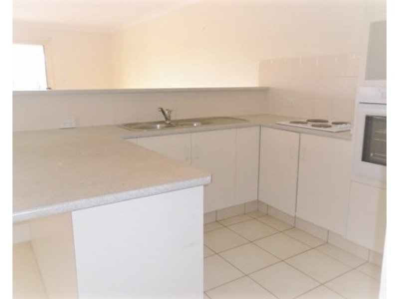2/2 Shamrock St, Banora Point NSW 2486