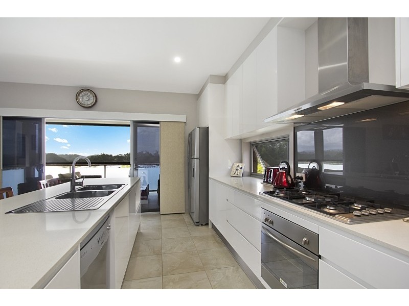 8 Wren Court, Tweed Heads South NSW 2486