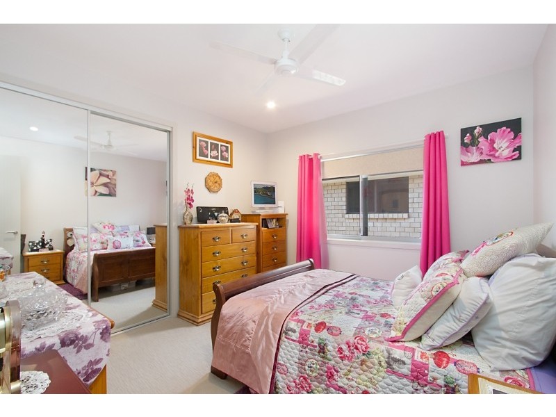 8 Wren Court, Tweed Heads South NSW 2486