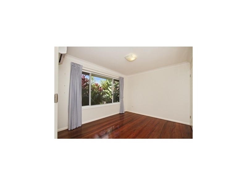 11 Hibiscus Parade, Banora Point NSW 2486