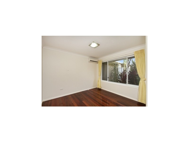 11 Hibiscus Parade, Banora Point NSW 2486
