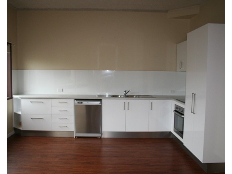 2/126 Musgrave Street, Coolangatta QLD 4225
