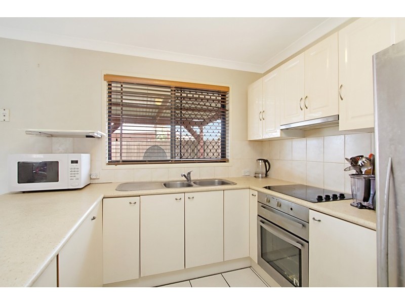 11 Stradbroke Drive, Tweed Heads South NSW 2486