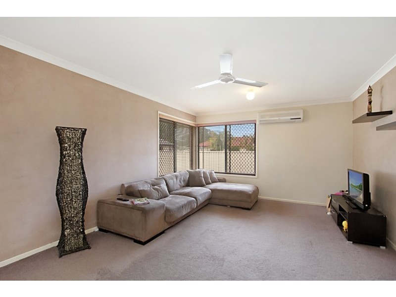 11 Stradbroke Drive, Tweed Heads South NSW 2486